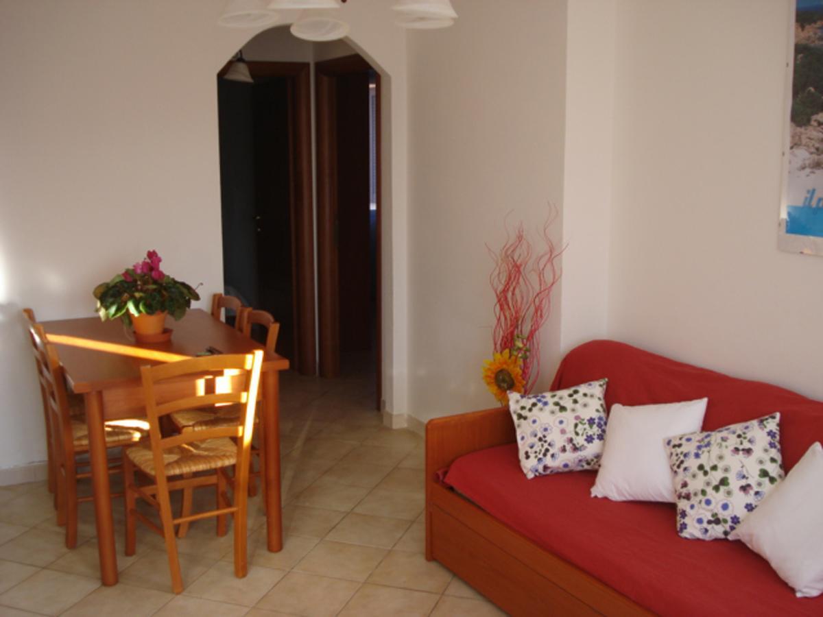 Residenza Sul Mare Aparthotel Valledoria  Bagian luar foto