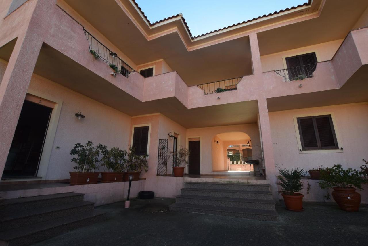 Residenza Sul Mare Aparthotel Valledoria  Bagian luar foto
